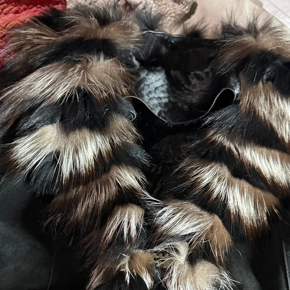 Black Fur-Trimmed Women's Jacket - Picture 2 of 6